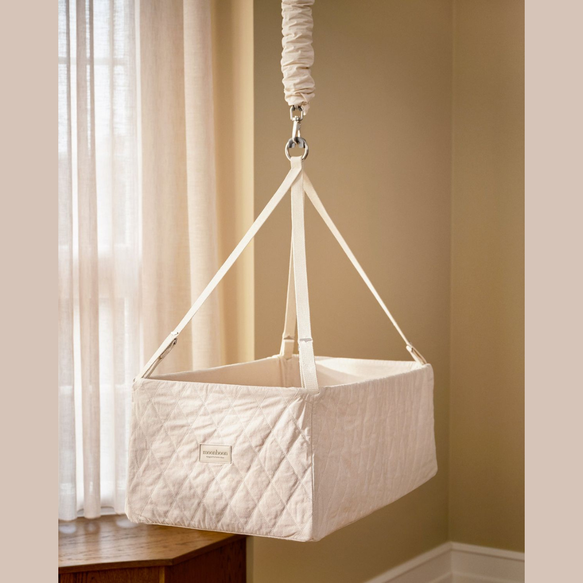 Moonboon Classic Quilted Cradle & Door Frame Clamp Set